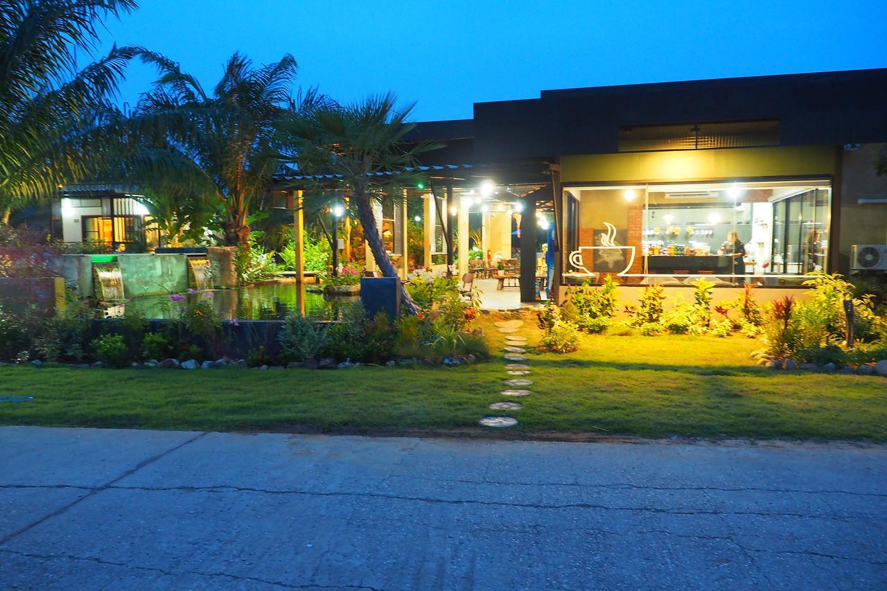 Palm Pran Resort Pran Buri Exterior foto